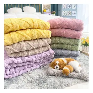 Оптовая продажа Роскошное однотонное одеяло из 100% полиэстера с логотипом на заказ, 2-слойное одеяло из Минки и шерпа
