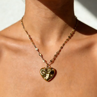 Collier en acier inoxydable plaqué or, résistant à la ternissure et à l'eau, avec pendentifs cœur, étoile et lune, tendance TikTok, par Fanhua Jewelry