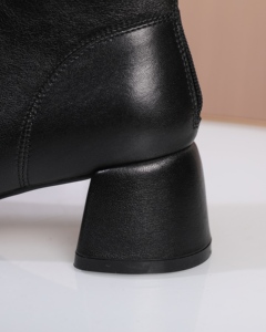 מגפי קרסול שחורים מעור אמיתי לנשים, אופנת סתיו/חורף, עקבים גבוהים ורחבים, סגירת סליפ-און. - Product Image 5