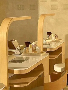 โต๊ะทำเล็บไม้จริงเคลือบเงา ดีไซน์เรียบง่ายทันสมัย สำหรับร้านเสริมสวย - Product Image 4