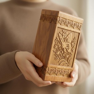 Compre una urna conmemorativa de madera tallada a mano de lujo con arte floral, urna para cenizas humanas en venta por exportadores. - Product Image 3