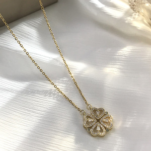 Nouveau collier tendance en acier inoxydable avec incrustation de zircon, deux modes de port, cœur magnétique, trèfle à quatre feuilles pour mariages et fêtes - Product Image 5