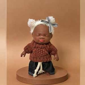 Grande poupée sensorielle en caoutchouc noir souple anti-stress, jouet à presser mignon et doux, petit cadeau Natasha - Product Image 6