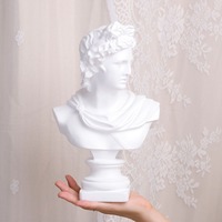 Statue d'art unique Redeco sur mesure, sculpture simple de David, buste de corps humain en résine blanche, figurine artistique pour cadeaux, décoration de la maison