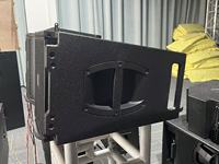 Système de sonorisation professionnel pour scène extérieure avec double enceinte line array néodyme de 10 pouces
