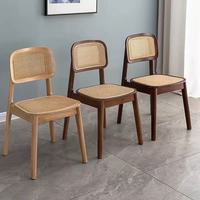 Chaises de salle à manger en bois massif empilables en chêne à dossier croisé pour événements et fêtes (vente en gros)