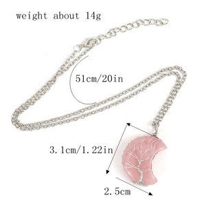Vente en gros de pendentifs en cristal naturel en forme de lune et de cœur, pierre de cristal de guérison, arbre de vie enroulé pour collier de bricolage, cadeau de bijoux - Product Image 6
