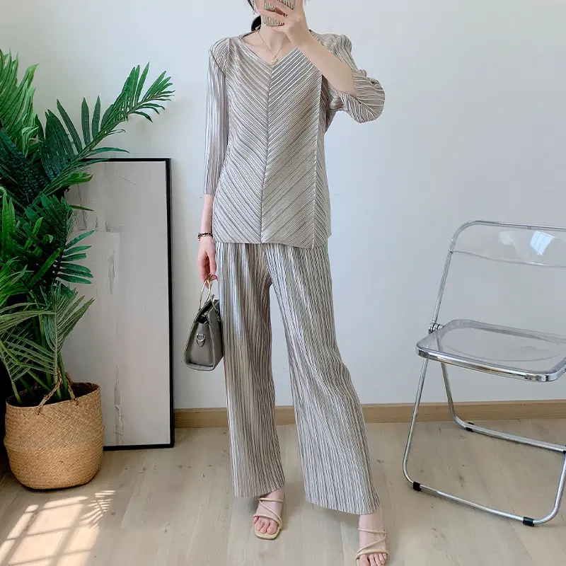 2024 Miyake Pleated Sets Summer New Women's Clothing Tops and Pants Large Size Fashion Casual Co ord Set Women Pleated Sets