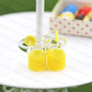 Vente en gros d'accessoires pour maison de poupée jus d'orange miniature 12mm petits ornements alimentaires pour bricolage pendentif breloques - Product Image 6