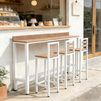 Ensemble table et chaises de bar pour balcon extérieur, idéal pour la maison, avec tabourets hauts et table étroite résistante au soleil pour terrasse extérieure