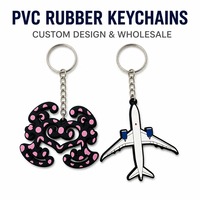 Porte-clés en PVC personnalisé en gros, forme abstraite, design avion, en caoutchouc souple découpé, souvenir, cadeau promotionnel en vrac