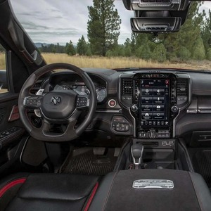 Pick-up d'occasion <span class=keywords><strong>Dodge</strong></span> <span class=keywords><strong>Ram</strong></span> <span class=keywords><strong>1500</strong></span> Laramie Longhorn 5.7L automatique, spécifications américaines, sièges en cuir, essence, modèle 2014 - Product Image 6
