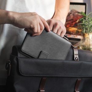 TILONSTAR TPW101 con Clip para Bolígrafo y Funda para AirTag, Tarjetero de Gran Capacidad, Cartera de Cuero con Protección RFID, Porta Pasaportes - Product Image 5
