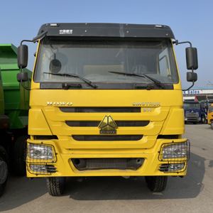 Camion-citerne HOWO 371 à huit roues arrière de 25 mètres cubes, exclusivité Afrique, homologué, approvisionnement direct transfrontalier - Product Image 2