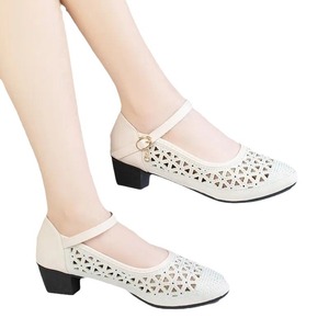 Sandalias de tacón medio para mujer para verano, zapatos individuales antideslizantes transpirables con parte superior de piel suave para bailar y el Día de la madre - Product Image 1