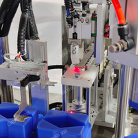 Machine de remplissage de parfum LIENM, machine automatique de remplissage et de sertissage de parfum, ligne de production de remplissage de parfums et de cosmétiques