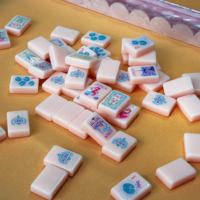Ensemble de Mahjong Américain Rose Moderne Personnalisé Paris 2026 – Dernière Édition Écologique en Acrylique Pliable pour 4 Joueurs, Sculpté, Mono-couche, 160 Pièces