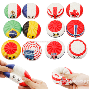 Jouets anti-stress en forme de drapeaux de pays de la Coupe du Monde de 8,5 cm, à récupération lente, décorations de bureau, cadeaux de fête - Product Image 3