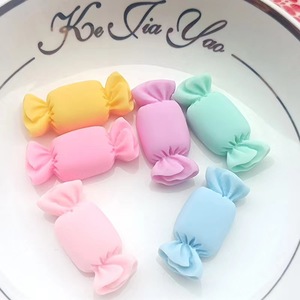 อุปกรณ์ตกแต่งเรซิ่นสีแดงสดแบบจำลองขนมหวาน สำหรับงาน DIY เครื่องประดับ เคสมือถือ กิ๊บติดผม และยางรัดผม - Product Image 2