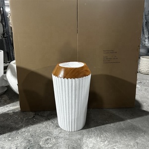 <span class=keywords><strong>Maceta</strong></span> de fibra de vidrio de arenisca blanca con <span class=keywords><strong>madera</strong></span> para jardín, hogar, balcón, decoración, jardineras elegantes para uso en interiores y exteriores - Product Image 5