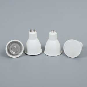 YIHAN หลอดไฟ LED SMD ขั้ว E27 รูปทรง B12 2700K แสงเดย์ไลท์ ตัวเรือนพลาสติก AC 220V 25000 ชั่วโมง CRI 80 - Product Image 1