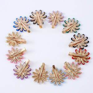 Pinzas de Pelo Florales con Diseño de Margarita para Mujer, Clip de Aleación Tipo Pico de Pato con Decoración de Cristal, Accesorio Casual para el Cabello, Verano 2024 - Product Image 4