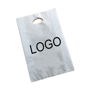 Ropa translúcida esmerilada de PE hecha a medida, bolsa con cremallera, pantalones cortos de verano, ropa interior, <span class=keywords><strong>calcetines</strong></span> con mango de sellado de válvula de cadena en relieve - Product Image 6