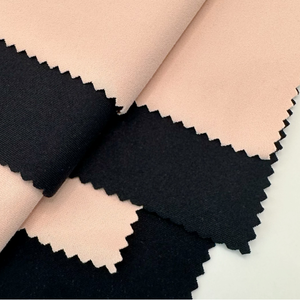 Proveedor de mallas transpirables de nailon y LICRA de secado rápido para yoga, mallas para correr, tejido de punto elegante - Product Image 4