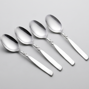 Ensemble de 4 cuillères élégantes en métal, finition miroir, compatibles lave-vaisselle, pour occasions de mariage. - Product Image 1