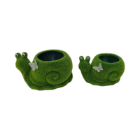 Pot de fleurs en forme de mouton écologique, fait main, design classique, en terre cuite, couleur vert mousse, en céramique.