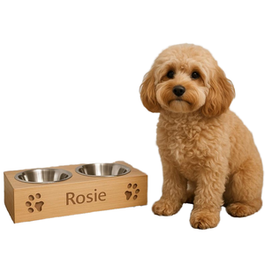 Comedero de Madera Duradero para Perros, con Diseño Triangular Ajustable y Soporte para Pañuelo con Estampado por Sublimación - Product Image 4