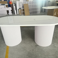 LISSE prix usine blanc acrylique TABLE bébé douche irrégulière forme de bureau décoration de mariage