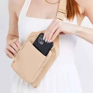 Nuevos diseños Custom Messenger Mini Nylon Water Bottle Carrier Cross Body Chest Sling Bag