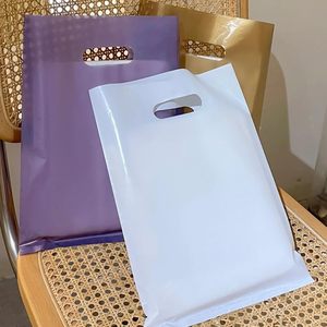 Venta al por mayor de <span class=keywords><strong>bolsas</strong></span> de plástico de impresión de huecograbado de compras de diseño personalizado respetuoso con el medio ambiente troquelado con logotipo - Product Image 4