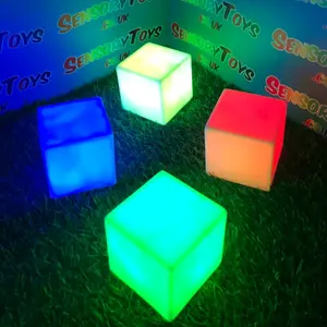 감각 놀이 fidget 장난감 LED 빛나는 색상 변경 라이트 큐브 박스 스툴 w/적외선 원격 제어 라이트 업 감각 큐브