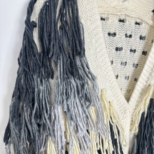 Cardigan Lungo Vintage Fatto a Mano E&L in <span class=keywords><strong>Maglia</strong></span> Larga <span class=keywords><strong>con</strong></span> Decorazione a <span class=keywords><strong>Frange</strong></span> Sfumate in Poliestere per l'Autunno - Product Image 3