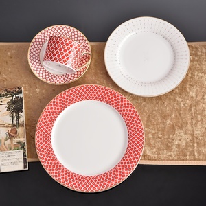 จานเซรามิคลายเพชรหรูหราสำหรับผักและของหวาน จานอาหารตะวันตก - Product Image 1
