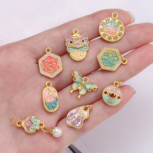 Colgante de aleación chapado en oro con formas mixtas y esmalte, accesorios de joyería para la fabricación de pulseras - Product Image 2