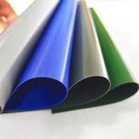 Rouleau de bâche en tissu maillé tissé enduit de PVC, anti-UV, imperméable, résistant aux déchirures, en polyester coloré