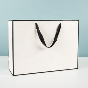 Thời Trang Đơn Giản Phong Cách Túi Giấy Với Màu Đen Cạnh Quần Áo Bao Bì Quà Tặng Tote Túi Mua Sắm Túi Giấy Thích Hợp Cho Giày Quần Áo - Product Image 3