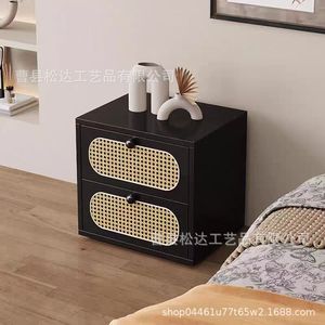 Mesita de noche de ratán estilo vintage, cómoda, unidad de pie de cama multifuncional de madera maciza, mueble de almacenamiento para el hogar - Product Image 2