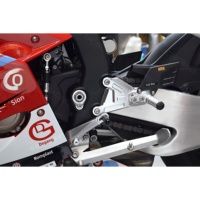 FULLREV Sharpness Zhang Xue Motorcycle 070-Zhang Xue 820RR Pièces personnalisées Rehausseur de repose-pieds et Pince de potence détachable