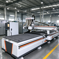 Machine de découpe CNC 1325 professionnelle pour la production de meubles, avec changement automatique d'outil, lame de scie et chargement automatique pour la gravure sur bois