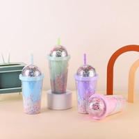 Vaso de Plástico Reutilizable de Doble Pared de 450ml, Estilo Minimalista, Color Sólido Macaron, con Tapa de Confeti Iridiscente y Popote Antiderrames