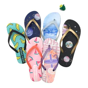 Fznyl 2020 Berkualitas Tinggi OEM/ODM Desain Baru Sandal Kustom Sublimasi Cetak Pantai Pria Wanita Pvc Sandal Jepit