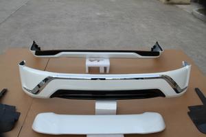 Kits de <span class=keywords><strong>carrosserie</strong></span> de voiture en plastique PP blanc nacré et noir à <span class=keywords><strong>prix</strong></span> bas, installation facile, pare-chocs avant, pare-chocs arrière, kits latéraux pour pare-chocs arrière - Product Image 6