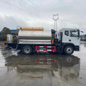 Dongfeng 4*2 12m3 Véhicules neufs et d'occasion Distributeur d'asphalte Véhicules à 6 roues chauffants de distribution de carburant diesel à vendre - Product Image 4