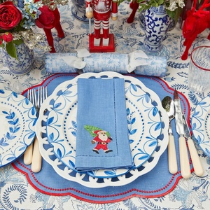 Napperons personnalisés en tissu de luxe français à bord festonné brodé pour hôtel, serviettes en lin 100 % pour mariage - Product Image 2