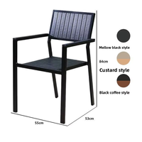 Ensemble table et chaises de jardin en acier au design moderne et épuré pour hôtels, jardins, balcons et cours