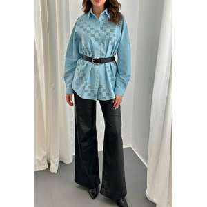 Camisa de Lino Teñida de Azul para Mujer con Pedrería, Blusas y Camisas al por Mayor - Product Image 2